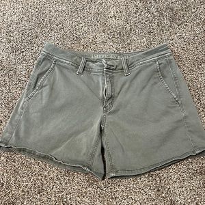 American Eagle Stretch Midi shorts Size Small